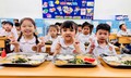 Năm học 2026 - 2027, UBND phường, xã sẽ lựa chọn, ký hợp đồng với đơn vị cung cấp bữa ăn bán trú