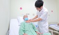 Khàn tiếng kéo dài, cụ ông 75 tuổi được phát hiện ung thư thanh quản
