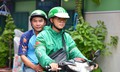Chạy xe ôm kiếm tiền từ lớp 11, nam sinh bị mẹ bỏ rơi đỗ đại học