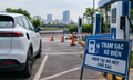 Hơn 70% taxi đã chuyển sang xe điện nhưng giao thông xanh vẫn vướng hạ tầng
