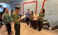 Khởi tố người phụ nữ xúc phạm Quốc kỳ, vu khống cơ quan tổ chức