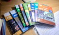 Phụ huynh chật vật tìm sách giáo khoa cho con khi năm học đã bắt đầu