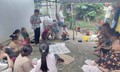 Bắt quả tang 17 người lắc tài xỉu ăn tiền ở An Giang