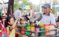 Kiểm soát đồ ăn vặt và nước giải khát có đường khi trẻ nghỉ hè