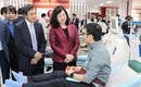 Ng&#224;nh y tế nỗ lực kh&#244;ng ngừng, vượt qua mọi thử th&#225;ch, lao động tận tụy, s&#225;ng tạo v&#236; sức khoẻ nh&#226;n d&#226;n