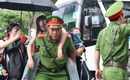 C&#244;ng an, CSGT H&#224; Nội li&#234;n tiếp hỗ trợ người d&#226;n gặp sự cố sức khỏe khi xem tổng hợp luyện Quốc kh&#225;nh