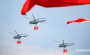 Ngắm lại trực thăng k&#233;o cờ Đảng, cờ Tổ Quốc qua Quảng trường Ba Đ&#236;nh trước ng&#224;y đại lễ