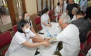 Mang dịch vụ y tế chất lượng miễn phí đến với người có công, gia đình chính sách tại Yên Bài