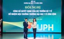 Bộ trưởng Bộ Y tế Đào Hồng Lan trao quyết định bổ nhiệm Hiệu trưởng Trường Đại học Y tế Công cộng