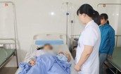 Y tế huyện cứu sản phụ bị sốc phản vệ độ III, bắt thai nhi th&#224;nh c&#244;ng
