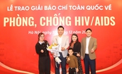 Đông đảo đại biểu dự Lễ tổng kết và trao giải 'Giải Báo chí phòng, chống HIV/AIDS'