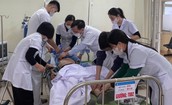 Cứu sống người đ&#224;n &#244;ng bị sốc phản vệ