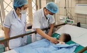 Ng&#227; v&#224;o x&#244; nước thải ở nh&#224;, b&#233; g&#225;i đuối nước su&#253;t chết