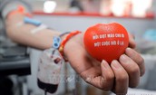 Ng&#224;y Hiến m&#225;u thế giới (14/6): Kh&#244;ng cần gi&#224;u c&#243;, chỉ cần một tr&#225;i tim nh&#226;n hậu để cho đi
