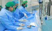 Cứu th&#224;nh c&#244;ng bệnh nh&#226;n 80 tuổi bị h&#244;n m&#234;, liệt nửa người