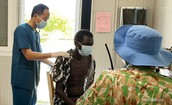 Người dân Abyei đặt niềm tin vào quân y Việt Nam