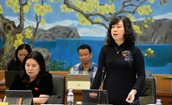 Bộ trưởng Đào Hồng Lan làm rõ về quản lý thuốc, trang thiết bị y tế