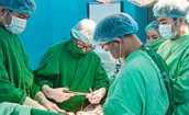 Giành lại sự sống cho nam thanh niên 18 tuổi sốc đa chấn thương sau tai nạn giao thông