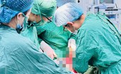 Nổ bình ga mini, người đàn ông suýt mất mạng 
