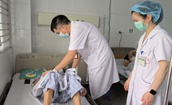 Chuyên gia cảnh báo 'sốt xuất huyết không còn thuần túy theo mùa'