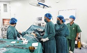 Đau bụng đi khám, cô gái 18 tuổi bất ngờ phát hiện mang thai hơn 4 tháng và mắc viêm ruột thừa cấp