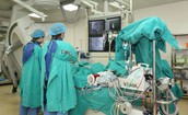 Ngừng tuần hoàn trên xe cấp cứu, người đàn ông thoát cửa tử