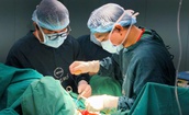 Suýt mất mạng vì tự ý nặn mụn ở vùng hậu môn