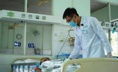 Người bác sĩ trẻ dân tộc Cơ Ho nặng lòng với bệnh nhân HIV/AIDS