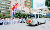Hàng nghìn học trò chờ ở bệnh viện, trường y xúc động tiễn đưa GS Vũ Văn Đính