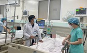 Sức khỏe hai nạn nh&#226;n nặng trong vụ sập nh&#224; tại TPHCM ra sao?