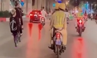 X&#225;c minh clip 2 thanh ni&#234;n bốc đầu trước xe CSGT
