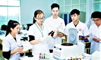 Học ph&#237; khối ng&#224;nh Y Dược năm 2023: Trường cao nhất hơn 200 triệu đồng/năm