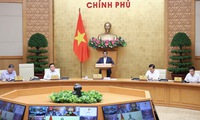 Lựa chọn kịch bản tăng trưởng GDP cả năm 2023 khoảng 6% để phấn đấu đạt kết quả cao nhất