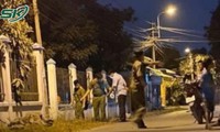 Nghĩ bị &#39;nh&#236;n đểu&#39;, 2 nh&#243;m &#39;đầu gấu&#39; lao v&#224;o hỗn chiến như phim h&#224;nh động trong đ&#234;m