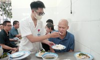 Quy định mới về chăm sóc, hỗ trợ người cao tuổi, trẻ em, người khuyết tật