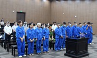 Cựu Thứ trưởng Nguyễn Bá Hoan lĩnh án 12 năm tù