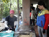 Hương Giang Idol bị chê vụng về