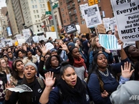 Nước Mỹ rung chuyển vì các cuộc biểu tình đòi công lý cho người da màu