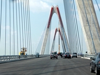 Cây cầu dây văng lớn nhất Việt Nam chính thức mang tên Nhật Tân