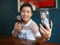 Người Việt dùng smartphone chủ yếu chụp ảnh