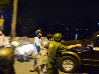 Khống chế một thanh niên cố thủ, dọa đốt nhà mẹ đẻ