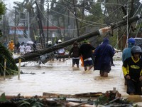 Philippines oằn mình chống chọi siêu bão Hagupit