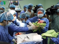 Đà Nẵng: 3 trẻ đầu tiên chào đời bằng thụ tinh ống nghiệm