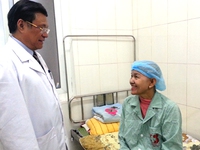 Bệnh nhân ung thư vú được ghép tế bào gốc tạo máu tự thân đầu tiên tại Việt Nam