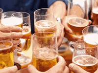 Phòng chống tác hại của rượu bia- chờ được luật hóa