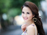 Hoa hậu Diễm Hương bị cấm diễn trên toàn quốc