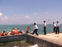 Cô Lin - Trường Sa, những đêm dài chong mắt