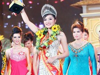 Rắc rối thu hồi danh hiệu của Hoa hậu Triệu Thị Hà
