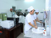 Bàn tay sạch giúp chống kháng thuốc