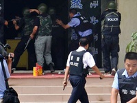 Tấn công khủng bố đẫm máu ở Tân Cương, hàng chục người chết